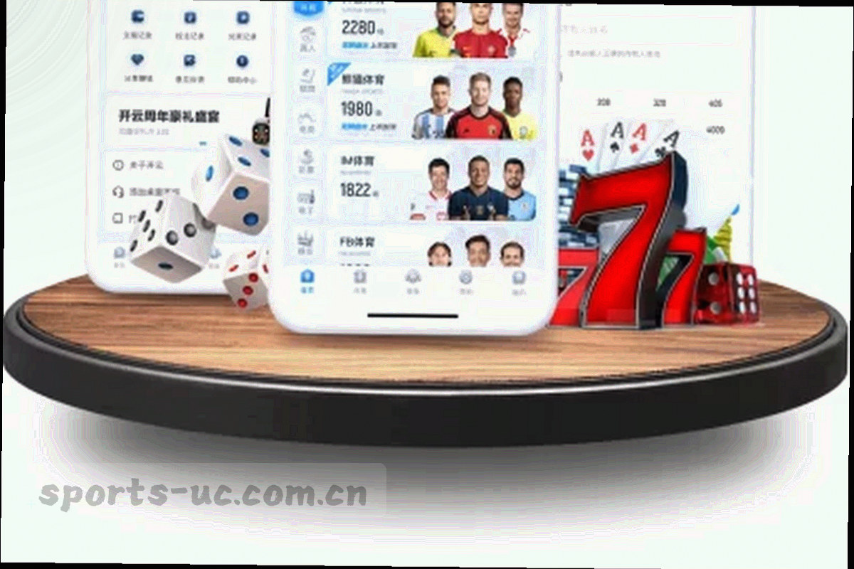 夜间球场看台剪影，远处灯光形成柔和光晕，前景铺着细密的战术板网格线